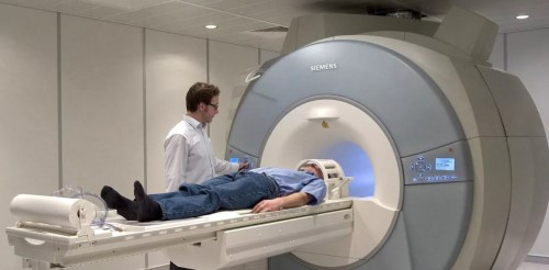как проводят МРТ внутреннего уха